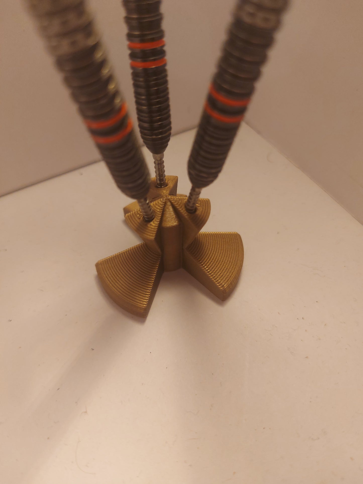 Darts stand , Holds 3 darts