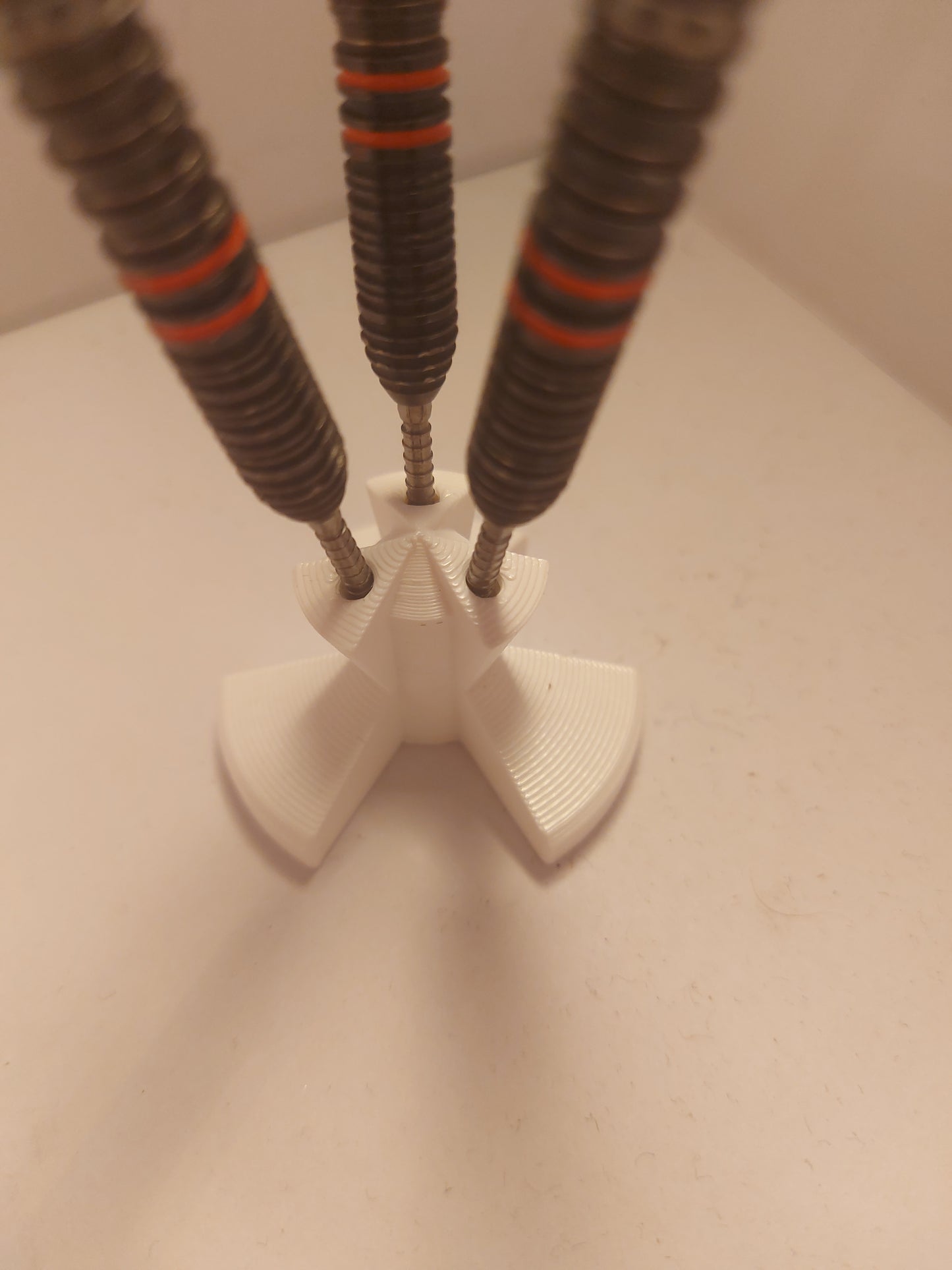 Darts stand , Holds 3 darts